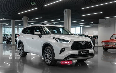 Toyota Highlander, 2026 год, 5 380 000 рублей, 3 фотография