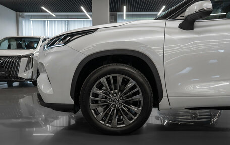 Toyota Highlander, 2026 год, 5 380 000 рублей, 28 фотография
