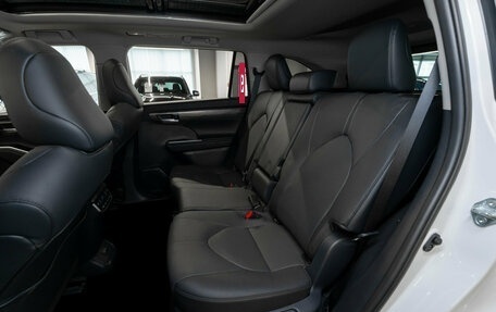 Toyota Highlander, 2026 год, 5 380 000 рублей, 14 фотография
