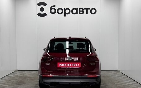 Volkswagen Tiguan II, 2017 год, 2 420 000 рублей, 6 фотография