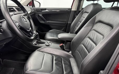 Volkswagen Tiguan II, 2017 год, 2 420 000 рублей, 19 фотография