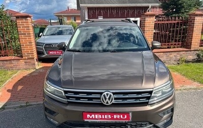 Volkswagen Tiguan II, 2020 год, 2 500 000 рублей, 1 фотография