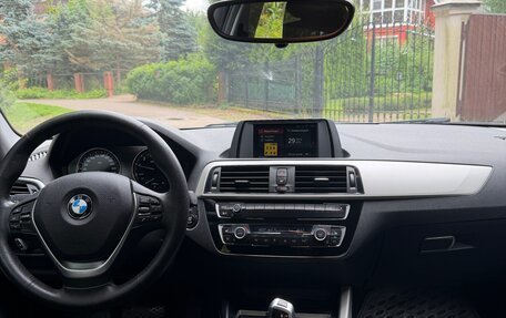 BMW 1 серия, 2017 год, 1 900 000 рублей, 3 фотография