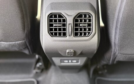 Renault Duster, 2025 год, 3 300 000 рублей, 29 фотография