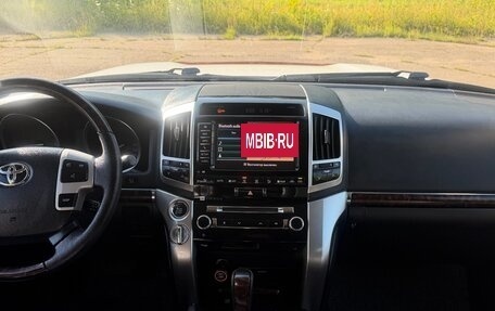 Toyota Land Cruiser 200, 2012 год, 3 300 000 рублей, 17 фотография