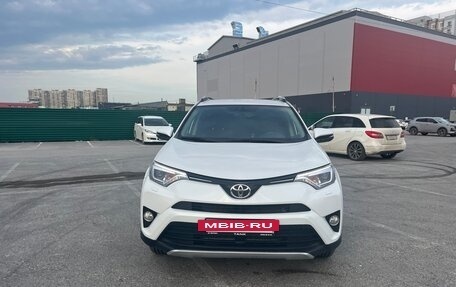 Toyota RAV4, 2019 год, 2 950 000 рублей, 3 фотография