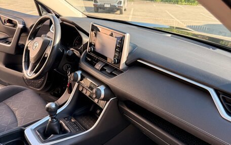 Toyota RAV4, 2020 год, 2 900 000 рублей, 12 фотография