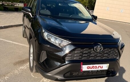 Toyota RAV4, 2020 год, 2 900 000 рублей, 8 фотография