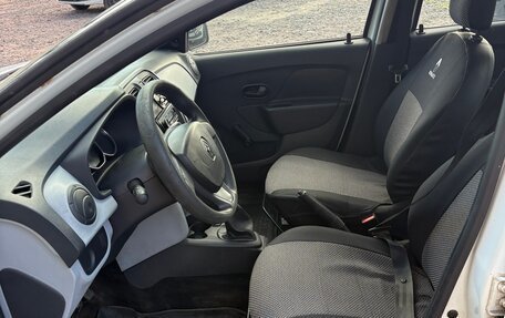 Renault Logan II, 2015 год, 400 000 рублей, 9 фотография