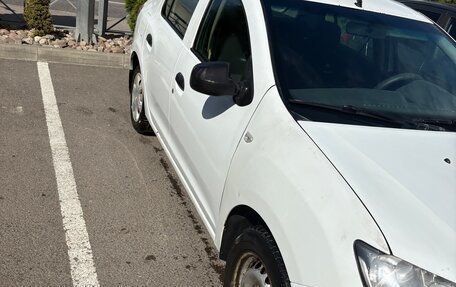 Renault Logan II, 2015 год, 400 000 рублей, 8 фотография