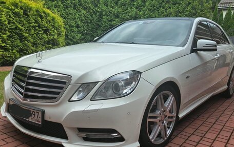 Mercedes-Benz E-Класс, 2012 год, 1 790 000 рублей, 6 фотография