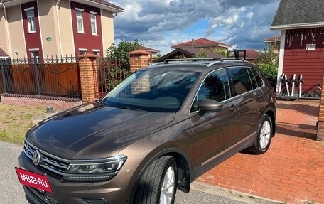 Volkswagen Tiguan II, 2020 год, 2 500 000 рублей, 3 фотография