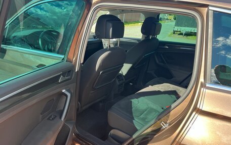 Volkswagen Tiguan II, 2020 год, 2 500 000 рублей, 10 фотография