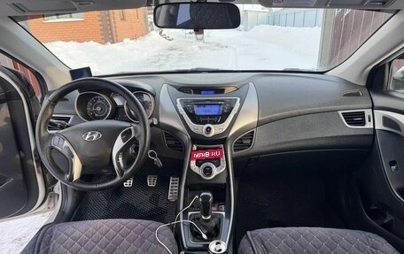 Hyundai Elantra V, 2012 год, 765 000 рублей, 4 фотография