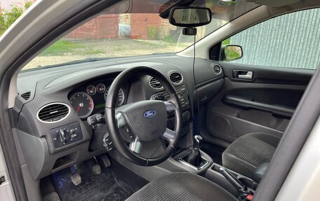 Ford Focus II рестайлинг, 2006 год, 525 000 рублей, 23 фотография