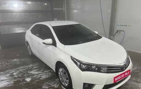 Toyota Corolla, 2014 год, 1 350 000 рублей, 2 фотография