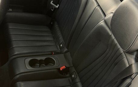 Mercedes-Benz E-Класс, 2018 год, 4 850 000 рублей, 14 фотография