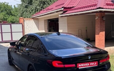 BMW 5 серия, 2019 год, 3 550 000 рублей, 2 фотография