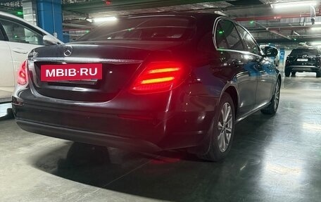 Mercedes-Benz E-Класс, 2020 год, 2 450 000 рублей, 7 фотография