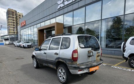 Chevrolet Niva I рестайлинг, 2005 год, 169 000 рублей, 3 фотография