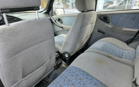 Chevrolet Niva I рестайлинг, 2005 год, 169 000 рублей, 7 фотография