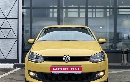 Volkswagen Polo VI (EU Market), 2010 год, 799 000 рублей, 2 фотография