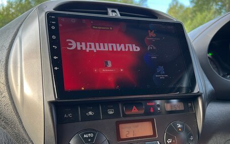Toyota RAV4, 2004 год, 950 000 рублей, 14 фотография