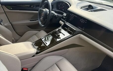 Porsche Panamera, 2025 год, 22 000 000 рублей, 11 фотография