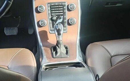 Volvo XC70 II рестайлинг, 2014 год, 2 850 000 рублей, 26 фотография
