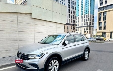 Volkswagen Tiguan II, 2021 год, 2 700 000 рублей, 2 фотография