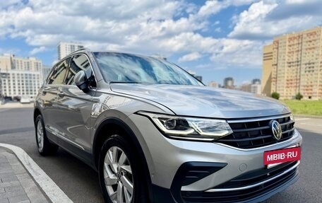 Volkswagen Tiguan II, 2021 год, 2 700 000 рублей, 3 фотография