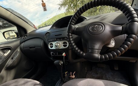 Toyota Vitz, 2003 год, 480 000 рублей, 3 фотография