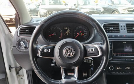 Volkswagen Polo VI (EU Market), 2018 год, 1 290 000 рублей, 24 фотография