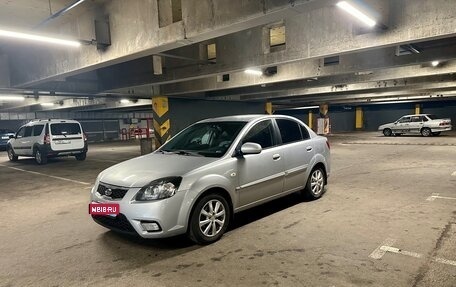 KIA Rio II, 2011 год, 650 000 рублей, 1 фотография