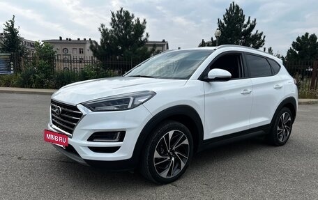 Hyundai Tucson III, 2020 год, 2 300 000 рублей, 2 фотография