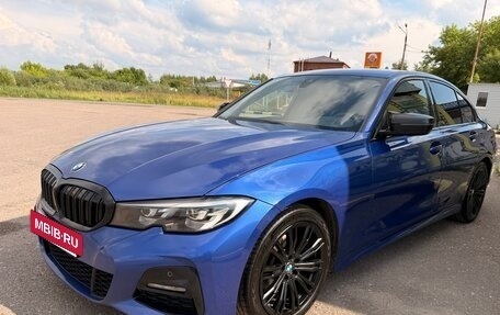 BMW 3 серия, 2019 год, 3 100 000 рублей, 3 фотография