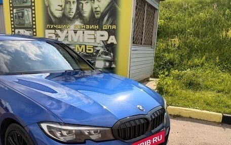 BMW 3 серия, 2019 год, 3 100 000 рублей, 2 фотография