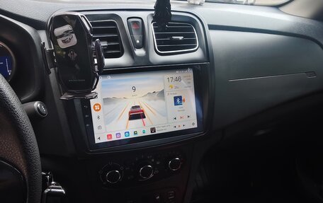 Renault Logan II, 2018 год, 930 000 рублей, 7 фотография