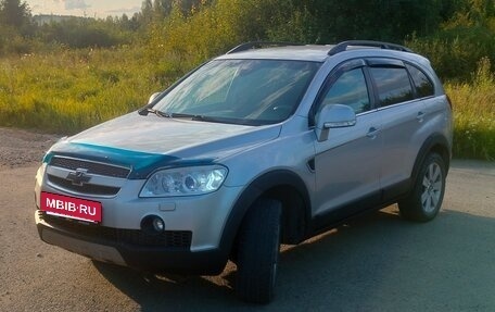 Chevrolet Captiva I, 2008 год, 930 000 рублей, 3 фотография