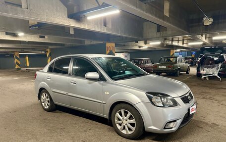 KIA Rio II, 2011 год, 650 000 рублей, 2 фотография