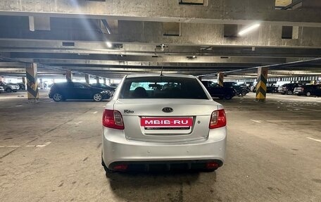 KIA Rio II, 2011 год, 650 000 рублей, 3 фотография