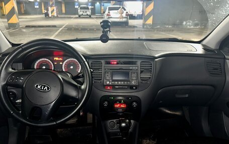 KIA Rio II, 2011 год, 650 000 рублей, 9 фотография