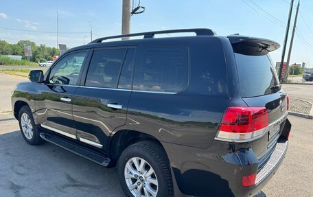 Toyota Land Cruiser 200, 2016 год, 7 300 000 рублей, 4 фотография