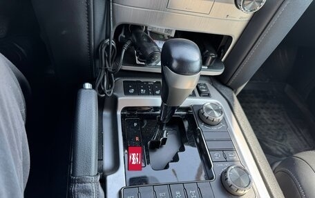 Toyota Land Cruiser 200, 2016 год, 7 300 000 рублей, 7 фотография