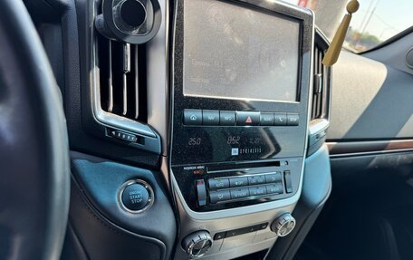 Toyota Land Cruiser 200, 2016 год, 7 300 000 рублей, 16 фотография
