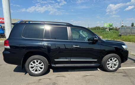 Toyota Land Cruiser 200, 2016 год, 7 300 000 рублей, 23 фотография