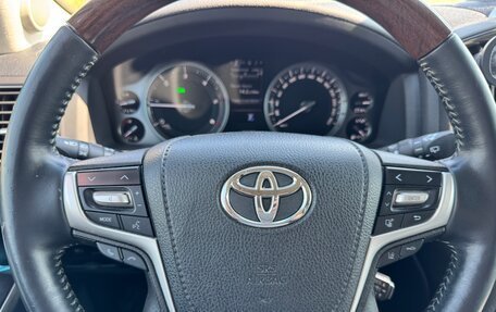 Toyota Land Cruiser 200, 2016 год, 7 300 000 рублей, 24 фотография