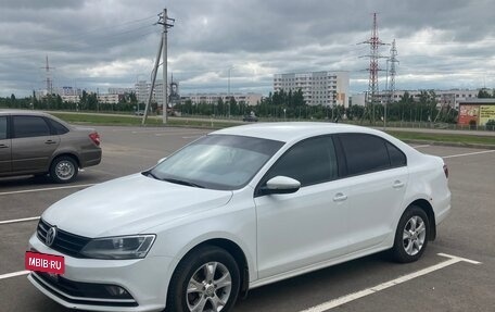 Volkswagen Jetta VI, 2016 год, 1 100 000 рублей, 2 фотография