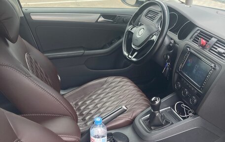 Volkswagen Jetta VI, 2016 год, 1 100 000 рублей, 6 фотография