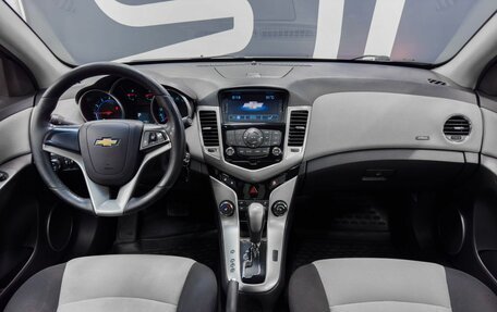 Chevrolet Cruze II, 2012 год, 799 900 рублей, 8 фотография